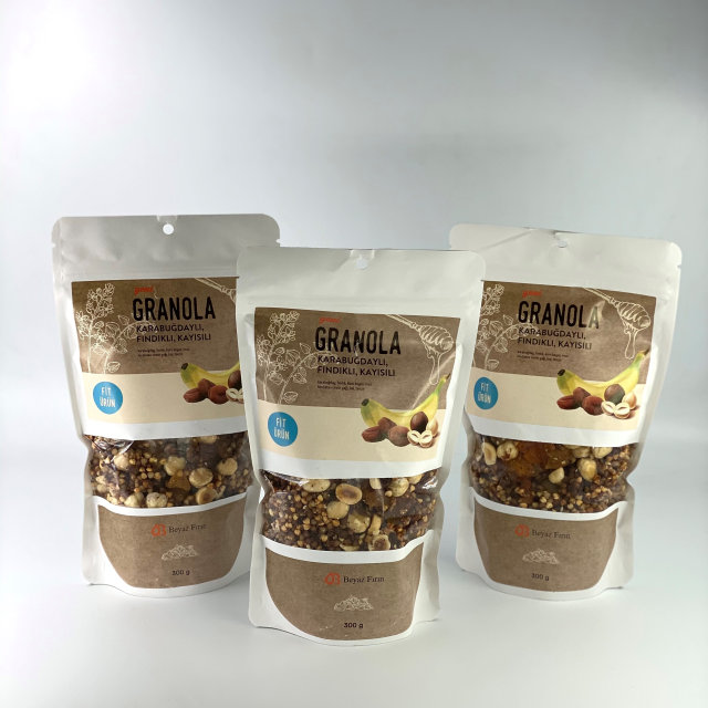 Üçlü Karabuğdaylı Fındıklı Kayısılı Granola Paketi